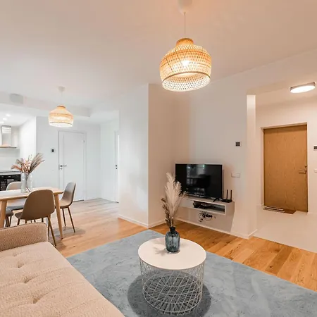 Komandandi Center Kuressaare