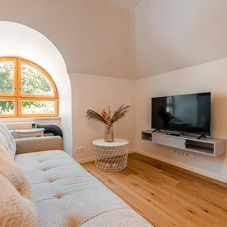 Apartment Komandandi Center