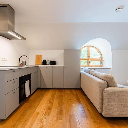 Komandandi Center Apartment