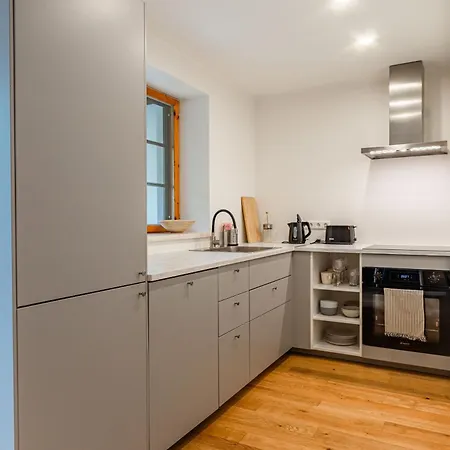 Komandandi Center Apartment