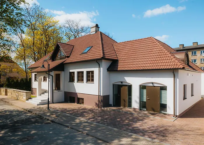 Apartament Komandandi Center