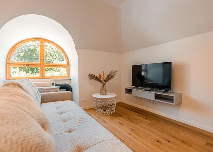 Apartament Komandandi Center